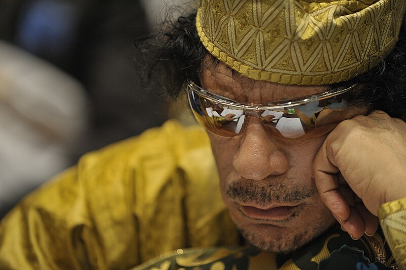 800px-Muammar_al-Gaddafi%2C_12th_AU_Summit%2C_090202-N-0506A-324.jpg